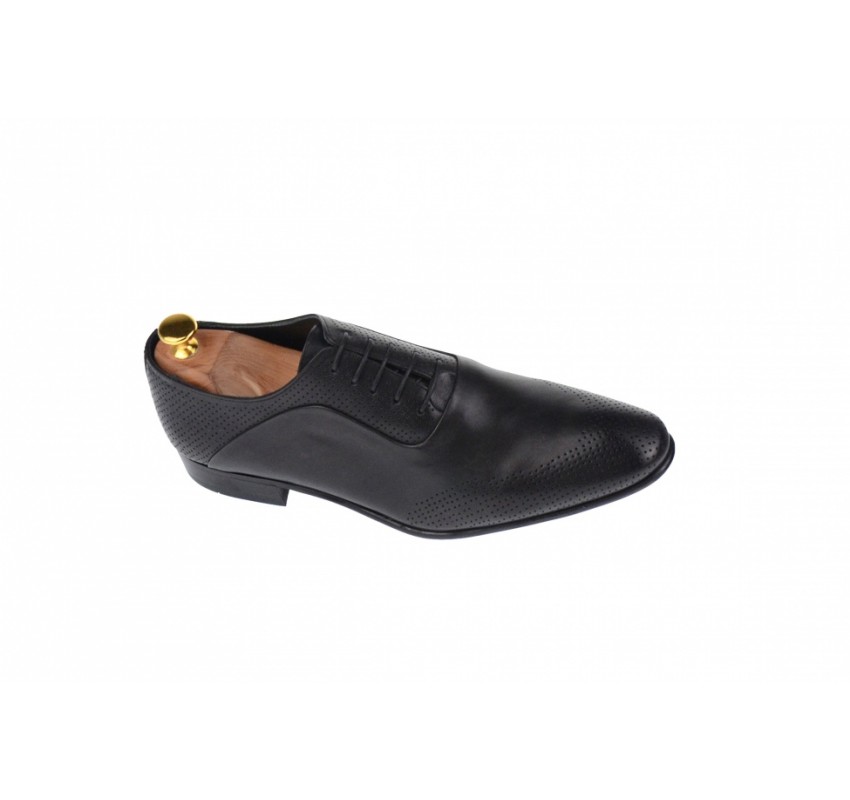 OFERTA MARIMEA 42  - Pantofi barbati office, eleganti din piele naturala, cu perforatii - 587N