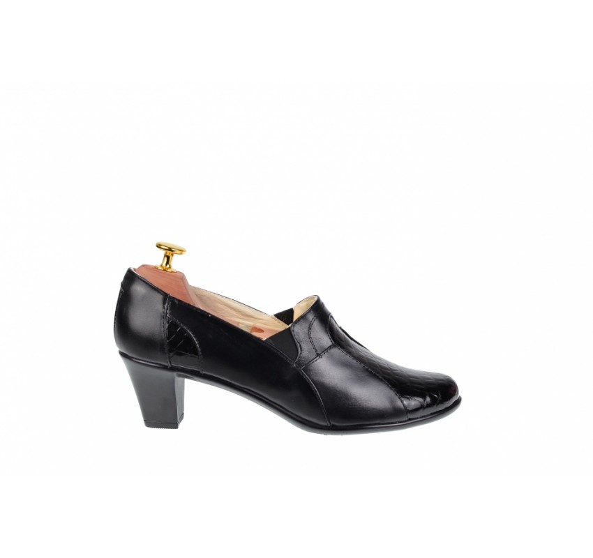 Oferta marimea 38 - Pantofi dama, eleganti, din piele naturala in combinatie cu piele lac - LP34LN