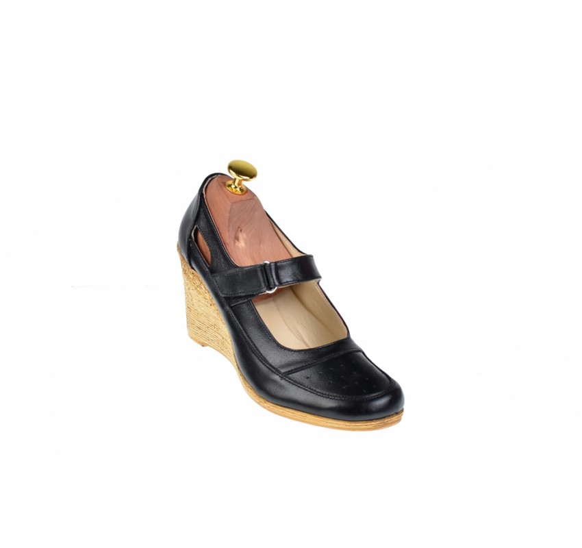 Oferta marimea 36 - Pantofi dama, cu platforma, din piele naturala -  LP9154NBOX